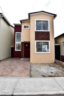 GeoBienes - Casa en Alquiler en la Urbanización Villa Italia - Plusvalia Guayaquil Casas de venta y alquiler Inmobiliaria Ecuador