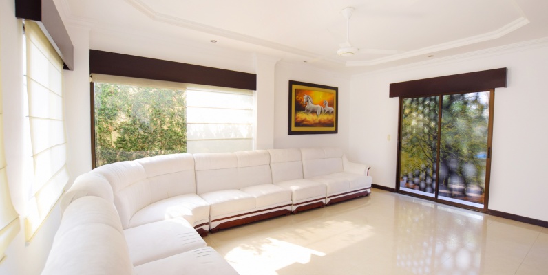 Casa en alquiler en Laguna del Sol, Vía Samborondón GeoBienes - Casa en alquiler en Laguna del Sol, Vía Samborondón - Plusvalia Guayaquil Casas de venta y alquiler Inmobiliaria Ecuador