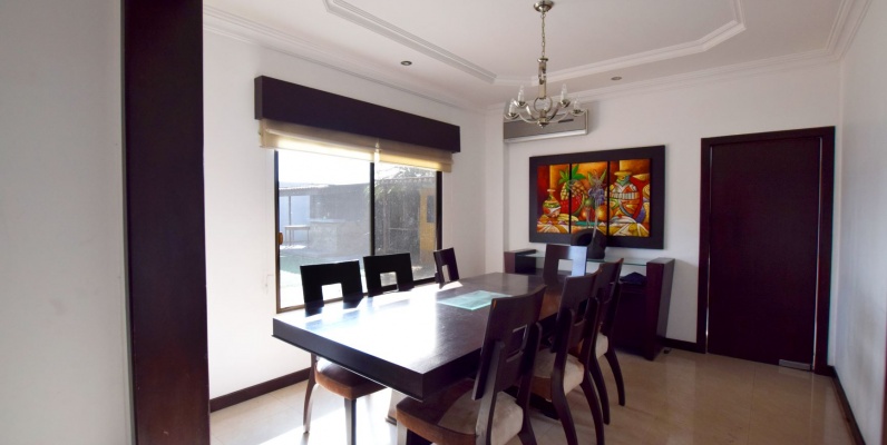 Casa en alquiler en Laguna del Sol, Vía Samborondón GeoBienes - Casa en alquiler en Laguna del Sol, Vía Samborondón - Plusvalia Guayaquil Casas de venta y alquiler Inmobiliaria Ecuador