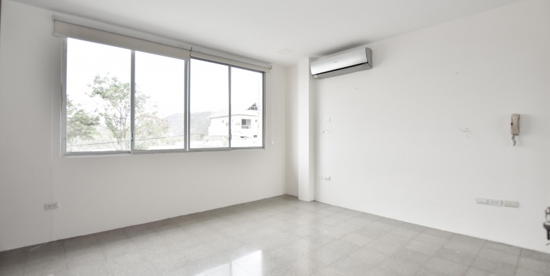 Casa en Alquiler en los Ceibos - Urbanización los Senderos GeoBienes - Casa en Alquiler en los Ceibos - Urbanización los Senderos - Plusvalia Guayaquil Casas de venta y alquiler Inmobiliaria Ecuador