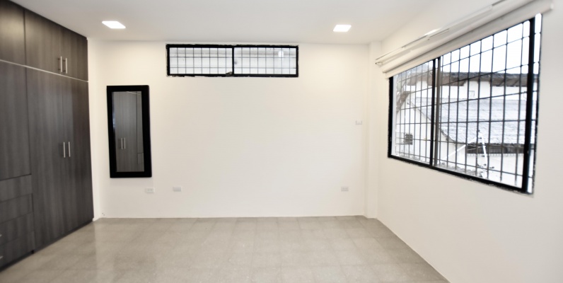 Casa en Alquiler en los Ceibos - Urbanización los Senderos GeoBienes - Casa en Alquiler en los Ceibos - Urbanización los Senderos - Plusvalia Guayaquil Casas de venta y alquiler Inmobiliaria Ecuador