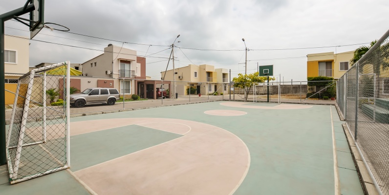 GeoBienes - Casa en alquiler en urbanización Arboletta sector Vía a Daule - Plusvalia Guayaquil Casas de venta y alquiler Inmobiliaria Ecuador