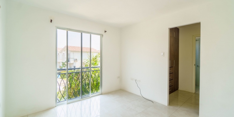 Casa en alquiler en Urbanización Casa Laguna, vía La Aurora. GeoBienes - Casa en alquiler en Urbanización Casa Laguna, vía La Aurora. - Plusvalia Guayaquil Casas de venta y alquiler Inmobiliaria Ecuador