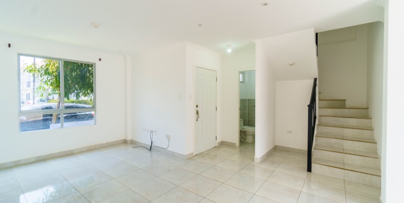 Casa en alquiler en Urbanización Casa Laguna, vía La Aurora. GeoBienes - Casa en alquiler en Urbanización Casa Laguna, vía La Aurora. - Plusvalia Guayaquil Casas de venta y alquiler Inmobiliaria Ecuador