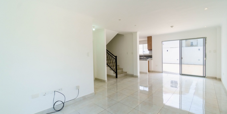 Casa en alquiler en Urbanización Casa Laguna, vía La Aurora. GeoBienes - Casa en alquiler en Urbanización Casa Laguna, vía La Aurora. - Plusvalia Guayaquil Casas de venta y alquiler Inmobiliaria Ecuador