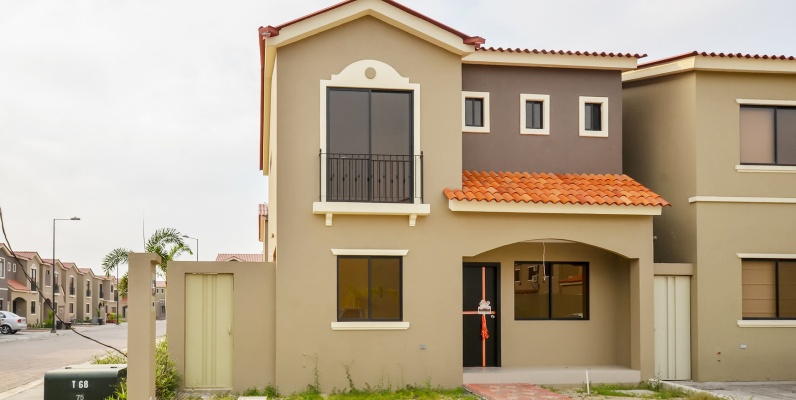 Casa en alquiler en Urbanización La Romareda sector norte de Guayaquil GeoBienes - Casa en alquiler en Urbanización La Romareda sector norte de Guayaquil - Plusvalia Guayaquil Casas de venta y alquiler Inmobiliaria Ecuador