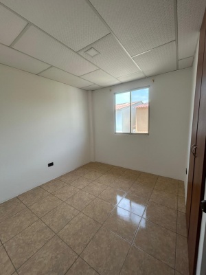 GeoBienes - Casa en alquiler en urbanización Metropolis, Etapa C, Guayaquil - Plusvalia Guayaquil Casas de venta y alquiler Inmobiliaria Ecuador