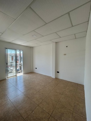 GeoBienes - Casa en alquiler en urbanización Metropolis, Etapa C, Guayaquil - Plusvalia Guayaquil Casas de venta y alquiler Inmobiliaria Ecuador