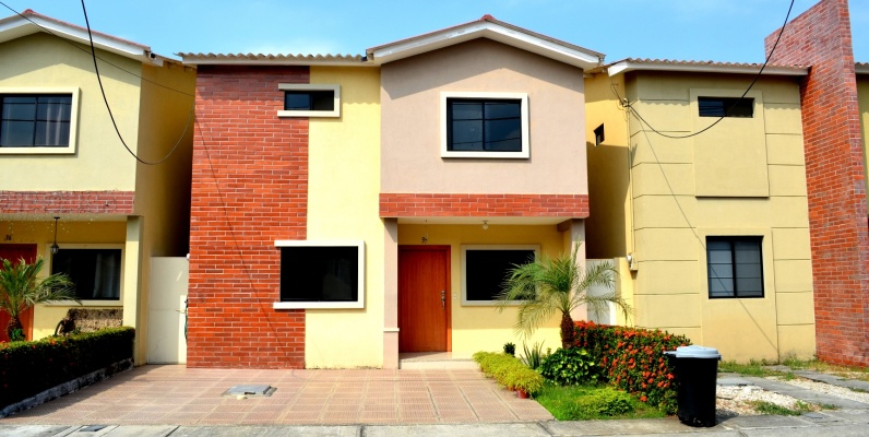 GeoBienes - Casa en alquiler en urbanización Milan Via Salitre, Samborondon    - Plusvalia Guayaquil Casas de venta y alquiler Inmobiliaria Ecuador