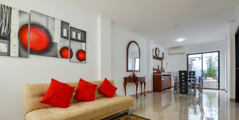 Casa en alquiler en Urbanización Napoli sector Vía a Samborondón GeoBienes - Casa en alquiler en Urbanización Napoli sector Vía a Samborondón - Plusvalia Guayaquil Casas de venta y alquiler Inmobiliaria Ecuador