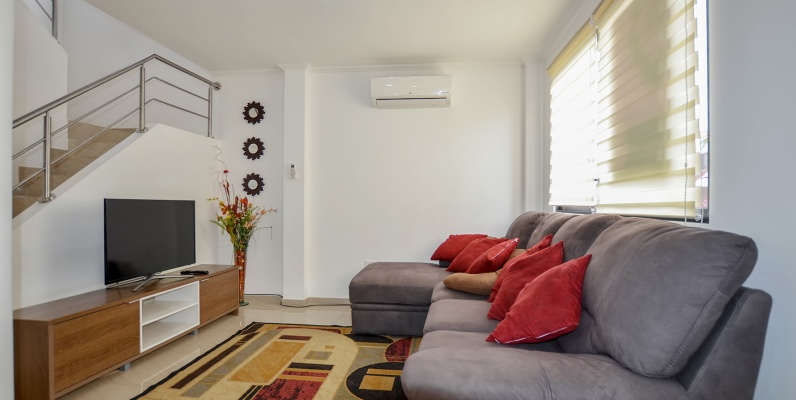 Casa en alquiler en Urbanización Napoli sector Vía a Samborondón GeoBienes - Casa en alquiler en Urbanización Napoli sector Vía a Samborondón - Plusvalia Guayaquil Casas de venta y alquiler Inmobiliaria Ecuador