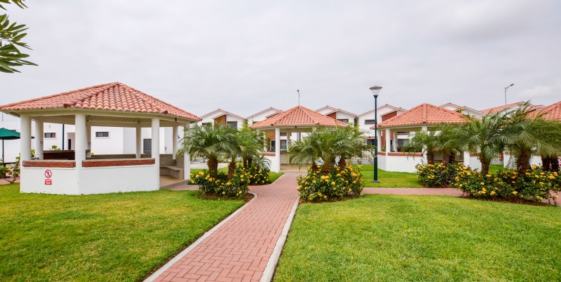 GeoBienes - Casa en alquiler en Urbanización Napoli sector Vía a Samborondón - Plusvalia Guayaquil Casas de venta y alquiler Inmobiliaria Ecuador