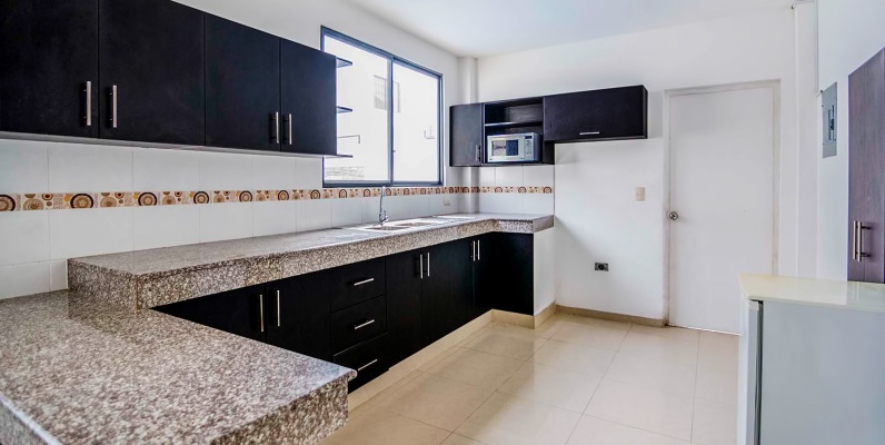 Casa en alquiler en Urbanización Napoli vía a Samborondón GeoBienes - Casa en alquiler en Urbanización Napoli vía a Samborondón - Plusvalia Guayaquil Casas de venta y alquiler Inmobiliaria Ecuador