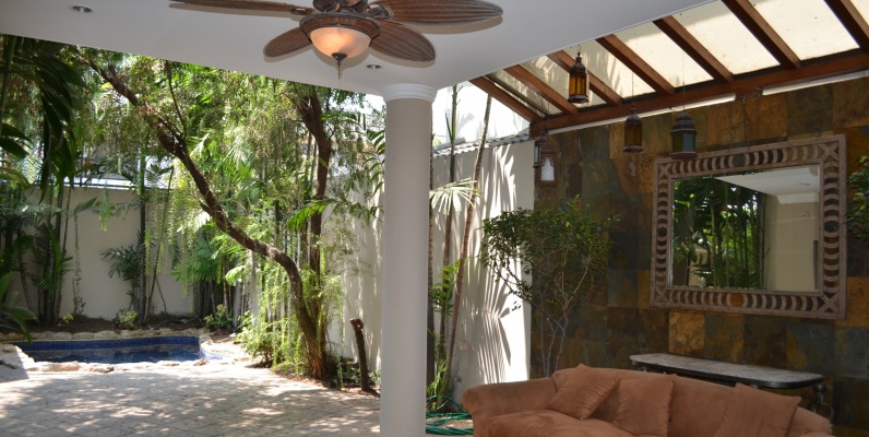 Casa en alquiler en urbanización Rio Grande - Samborondon GeoBienes - Casa en alquiler en urbanización Rio Grande - Samborondon - Plusvalia Guayaquil Casas de venta y alquiler Inmobiliaria Ecuador