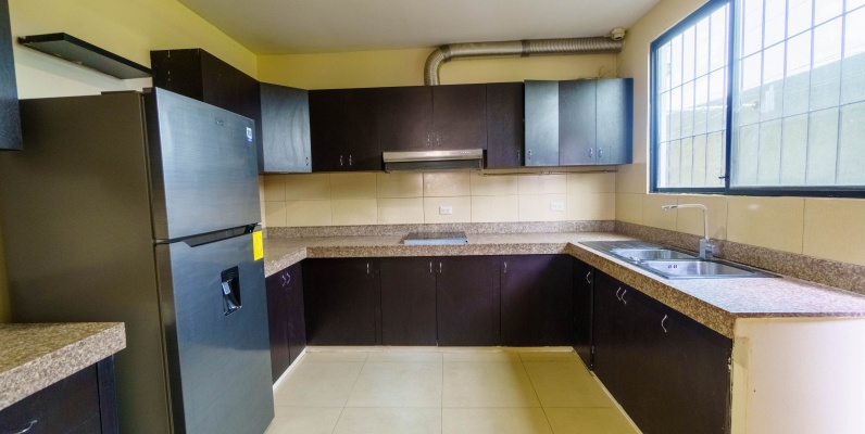 Casa en alquiler en Urbanización San Sebastián, Vía la Aurora GeoBienes - Casa en alquiler en Urbanización San Sebastián, Vía la Aurora - Plusvalia Guayaquil Casas de venta y alquiler Inmobiliaria Ecuador