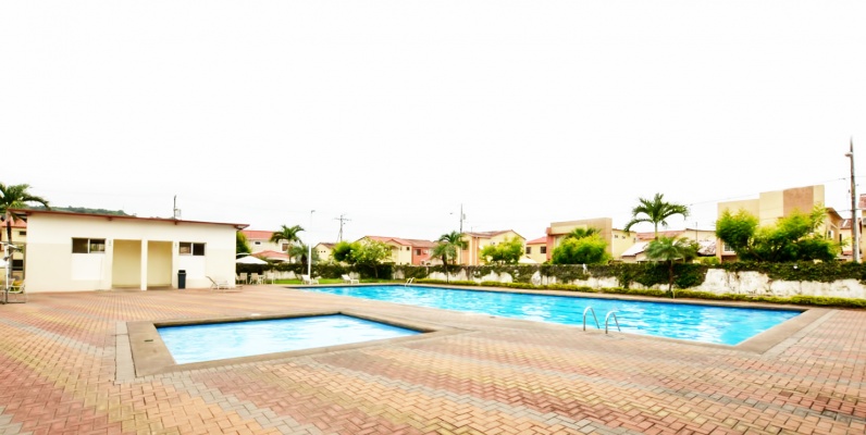 Casa en Alquiler en Urbanización Villa Club etp. Floral sector Vía Samborondón GeoBienes - Casa en Alquiler en Urbanización Villa Club etp. Floral sector Vía Samborondón - Plusvalia Guayaquil Casas de venta y alquiler Inmobiliaria Ecuador