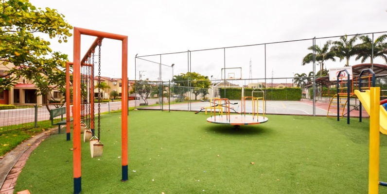 Casa en Alquiler en Urbanización Villa Club etp. Floral sector Vía Samborondón GeoBienes - Casa en Alquiler en Urbanización Villa Club etp. Floral sector Vía Samborondón - Plusvalia Guayaquil Casas de venta y alquiler Inmobiliaria Ecuador