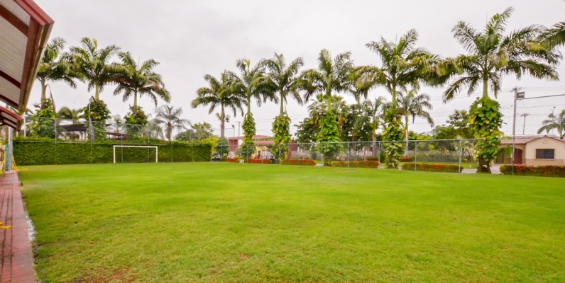 Casa en Alquiler en Urbanización Villa Club etp. Floral sector Vía Samborondón GeoBienes - Casa en Alquiler en Urbanización Villa Club etp. Floral sector Vía Samborondón - Plusvalia Guayaquil Casas de venta y alquiler Inmobiliaria Ecuador