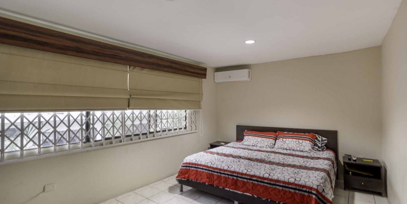 Casa en Alquiler en Urdesa, calle Cedros Norte de Guayaquil GeoBienes - Casa en Alquiler en Urdesa, calle Cedros Norte de Guayaquil - Plusvalia Guayaquil Casas de venta y alquiler Inmobiliaria Ecuador