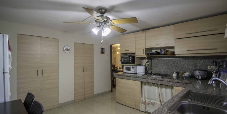 Casa en Alquiler en Urdesa, calle Cedros Norte de Guayaquil GeoBienes - Casa en Alquiler en Urdesa, calle Cedros Norte de Guayaquil - Plusvalia Guayaquil Casas de venta y alquiler Inmobiliaria Ecuador