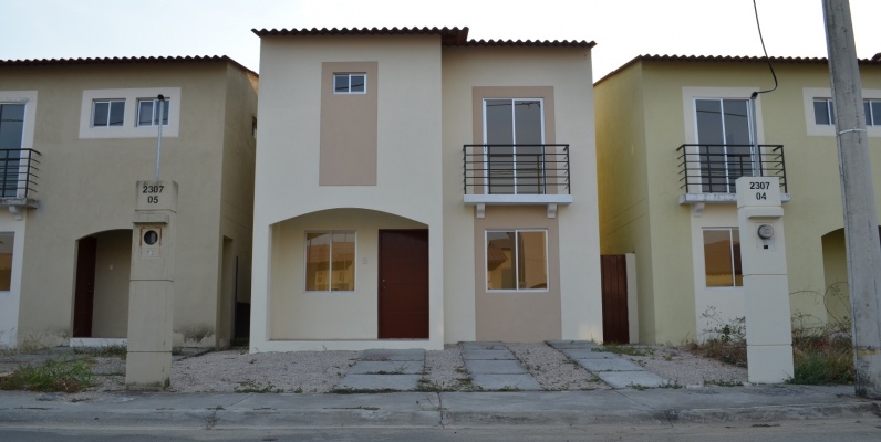 Casa en Alquiler Metrópolis II Autopista Terminal Terrestre Pascuales GeoBienes - Casa en Alquiler Metrópolis II Autopista Terminal Terrestre Pascuales - Plusvalia Guayaquil Casas de venta y alquiler Inmobiliaria Ecuador