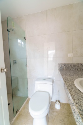 Casa en alquiler ubicada en Casa Laguna, Av. Febres Cordero. GeoBienes - Casa en alquiler ubicada en Casa Laguna, Av. Febres Cordero. - Plusvalia Guayaquil Casas de venta y alquiler Inmobiliaria Ecuador