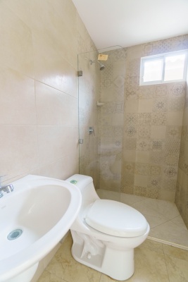 Casa en alquiler ubicada en Casa Laguna, Av. Febres Cordero. GeoBienes - Casa en alquiler ubicada en Casa Laguna, Av. Febres Cordero. - Plusvalia Guayaquil Casas de venta y alquiler Inmobiliaria Ecuador