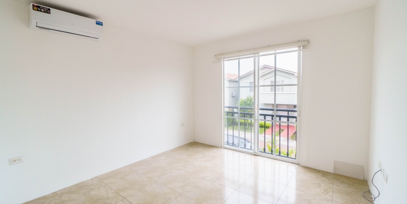 Casa en alquiler ubicada en Casa Laguna, Av. Febres Cordero. GeoBienes - Casa en alquiler ubicada en Casa Laguna, Av. Febres Cordero. - Plusvalia Guayaquil Casas de venta y alquiler Inmobiliaria Ecuador
