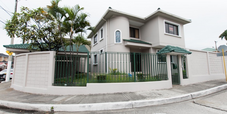 Casa en alquiler ubicada en cdla ceibos norte GeoBienes - Casa en alquiler ubicada en cdla ceibos norte - Plusvalia Guayaquil Casas de venta y alquiler Inmobiliaria Ecuador