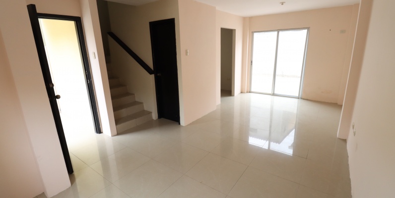 Casa en alquiler ubicada en la Urbanización La Rioja, Etapa Almeria GeoBienes - Casa en alquiler ubicada en la Urbanización La Rioja, Etapa Almeria - Plusvalia Guayaquil Casas de venta y alquiler Inmobiliaria Ecuador