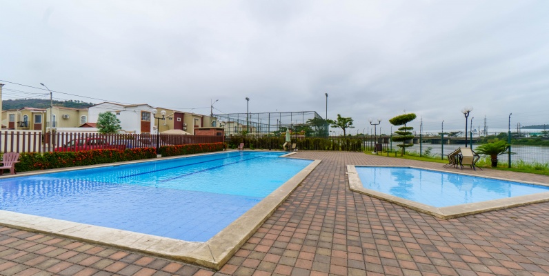 Casa en alquiler ubicada en Urb. Villa Italia, Etapa Génova GeoBienes - Casa en alquiler ubicada en Urb. Villa Italia, Etapa Génova - Plusvalia Guayaquil Casas de venta y alquiler Inmobiliaria Ecuador