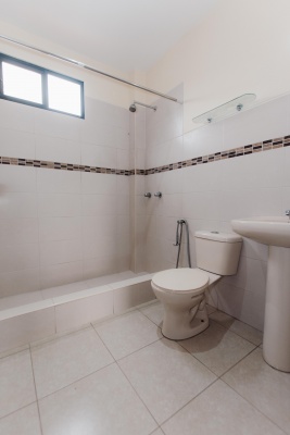 Casa en alquiler ubicada en Urbanización La Romareda, av. Narcisa de Jesús GeoBienes - Casa en alquiler ubicada en Urbanización La Romareda, av. Narcisa de Jesús - Plusvalia Guayaquil Casas de venta y alquiler Inmobiliaria Ecuador