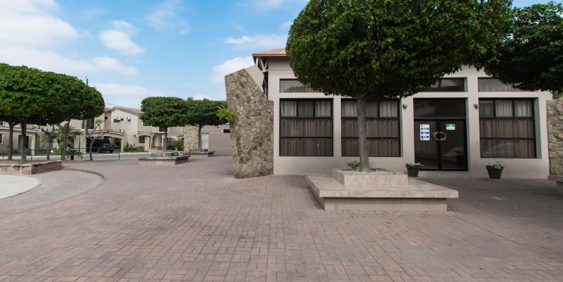 Casa en alquiler ubicada en urbanización Plaza Madeira via Aurora, Samborondón GeoBienes - Casa en alquiler ubicada en Urbanización Plaza Madeira Via Aurora, Samborondón - Plusvalia Guayaquil Casas de venta y alquiler Inmobiliaria Ecuador