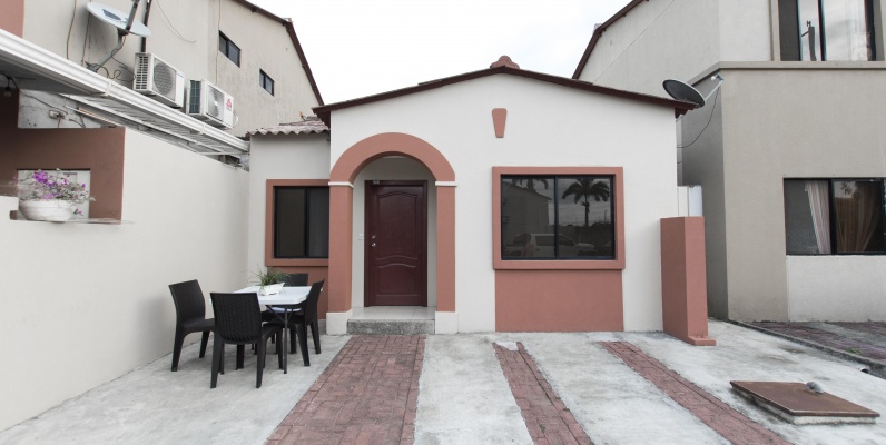 Casa en alquiler ubicada en Villa club, Etapa Galaxia GeoBienes - Casa en alquiler ubicada en Villa club, Etapa Galaxia - Plusvalia Guayaquil Casas de venta y alquiler Inmobiliaria Ecuador