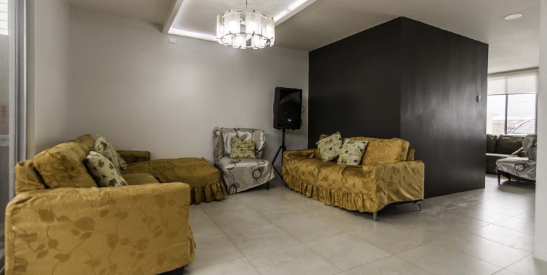 Casa en alquiler Urb. San Antonio, Vía Samborondón GeoBienes - Casa en alquiler Urb. San Antonio, Vía Samborondón - Plusvalia Guayaquil Casas de venta y alquiler Inmobiliaria Ecuador