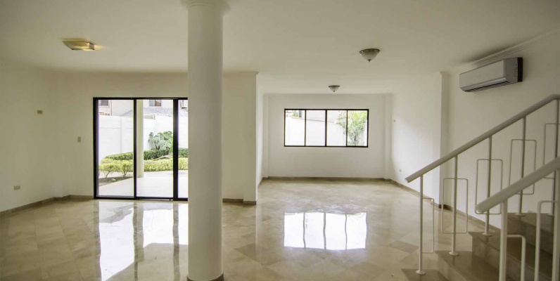 Casa en alquiler Urb. Vía al Sol, Vía a la Costa GeoBienes - Casa en alquiler Urb. Vía al Sol, Vía a la Costa - Plusvalia Guayaquil Casas de venta y alquiler Inmobiliaria Ecuador