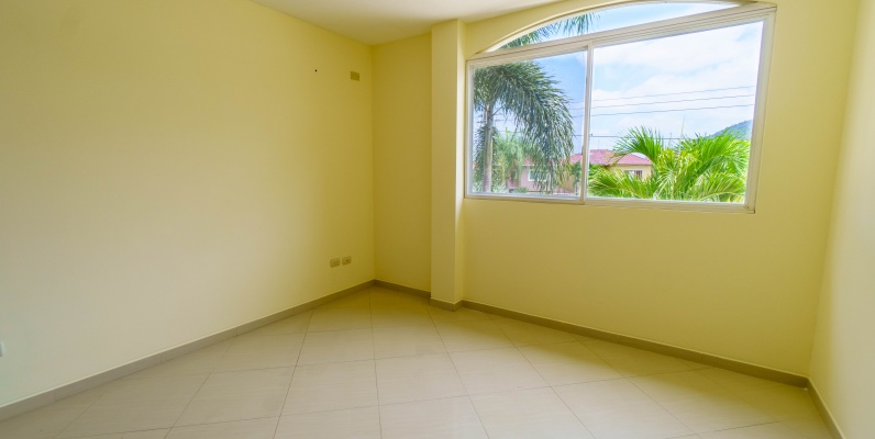 Casa en alquiler urbanización Portal al Sol, vía a la Costa GeoBienes - Casa en alquiler urbanización Portal al Sol, vía a la Costa - Plusvalia Guayaquil Casas de venta y alquiler Inmobiliaria Ecuador