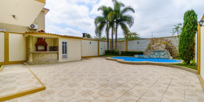 Casa en alquiler urbanización Portal al Sol, vía a la Costa GeoBienes - Casa en alquiler urbanización Portal al Sol, vía a la Costa - Plusvalia Guayaquil Casas de venta y alquiler Inmobiliaria Ecuador