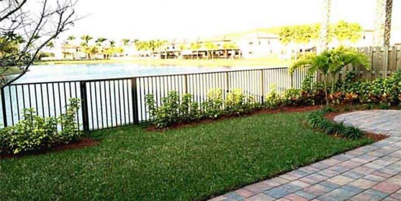 Casa en DORAL BREEZE-MIAMI GeoBienes - Casa en DORAL BREEZE-MIAMI - Plusvalia Guayaquil Casas de venta y alquiler Inmobiliaria Ecuador