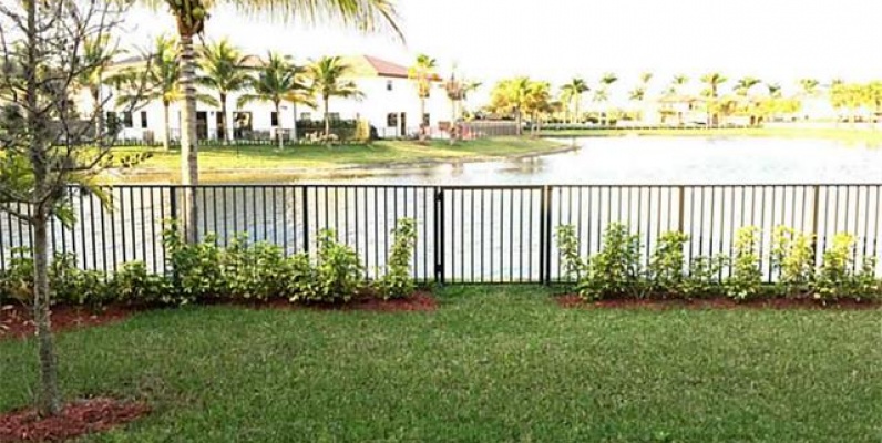 Casa en DORAL BREEZE-MIAMI GeoBienes - Casa en DORAL BREEZE-MIAMI - Plusvalia Guayaquil Casas de venta y alquiler Inmobiliaria Ecuador