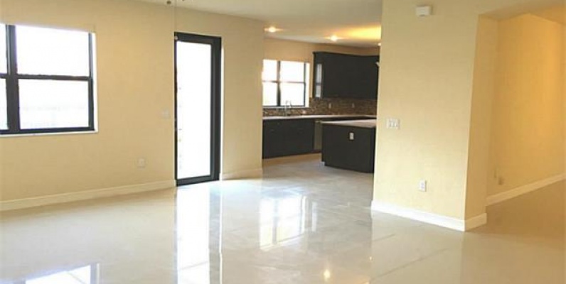 Casa en DORAL BREEZE-MIAMI GeoBienes - Casa en DORAL BREEZE-MIAMI - Plusvalia Guayaquil Casas de venta y alquiler Inmobiliaria Ecuador