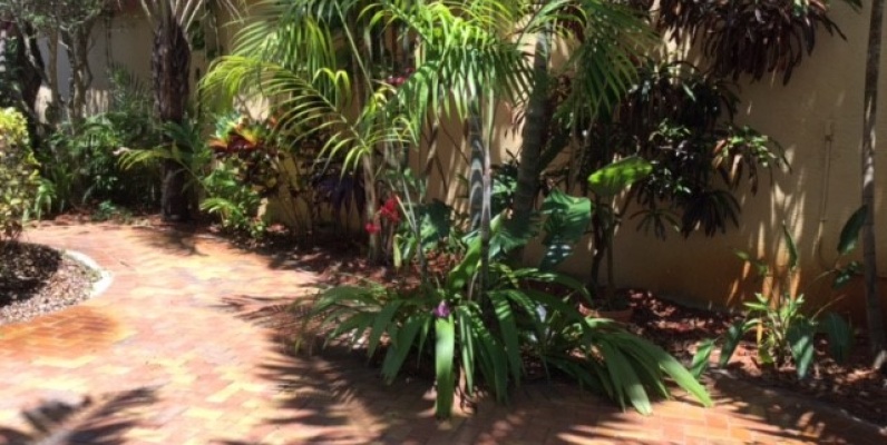 Casa en DORAL DUNES, MIAMI GeoBienes - Casa en DORAL DUNES, MIAMI - Plusvalia Guayaquil Casas de venta y alquiler Inmobiliaria Ecuador