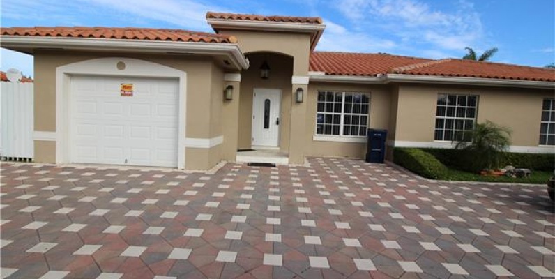 Casa en DORAL, sin asociación GeoBienes - Casa a la venta en DORAL, sin asociación - Plusvalia Guayaquil Casas de venta y alquiler Inmobiliaria Ecuador