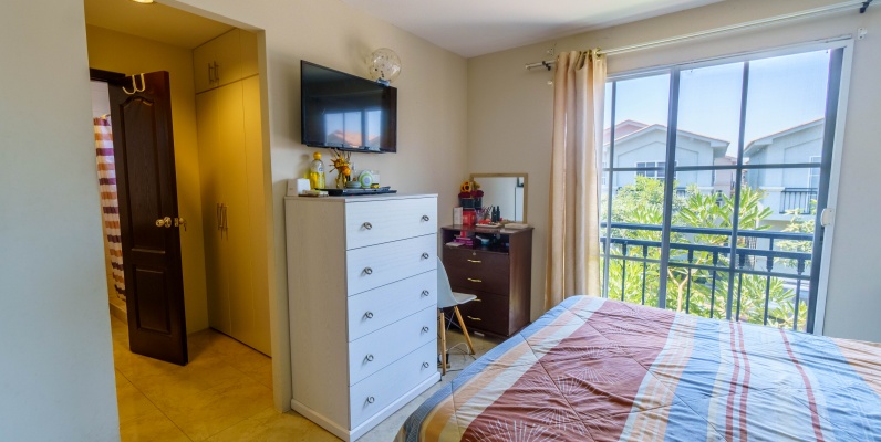 Casa en venta, Casa Laguna, etapa Paradisa, AURORA, Av. Febres Cordero GeoBienes - Casa en venta, Casa Laguna, etapa Paradisa, AURORA, Av. Febres Cordero - Plusvalia Guayaquil Casas de venta y alquiler Inmobiliaria Ecuador