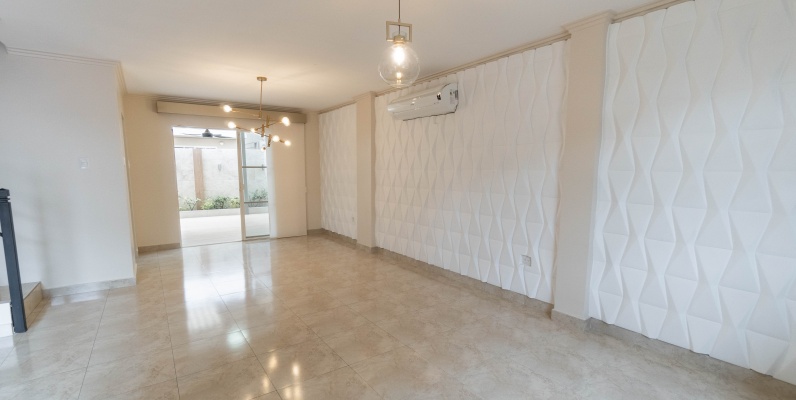 Casa en venta, Casa Laguna, etapa Paradisa, AURORA, Av. Febres Cordero GeoBienes - Casa en venta, Casa Laguna, etapa Paradisa, AURORA, Av. Febres Cordero - Plusvalia Guayaquil Casas de venta y alquiler Inmobiliaria Ecuador