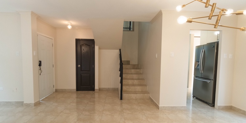 Casa en venta, Casa Laguna, etapa Paradisa, AURORA, Av. Febres Cordero GeoBienes - Casa en venta, Casa Laguna, etapa Paradisa, AURORA, Av. Febres Cordero - Plusvalia Guayaquil Casas de venta y alquiler Inmobiliaria Ecuador
