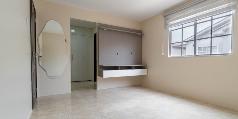 GeoBienes - Casa en venta, Casa Laguna, etapa Paradisa, AURORA, Av. Febres Cordero - Plusvalia Guayaquil Casas de venta y alquiler Inmobiliaria Ecuador