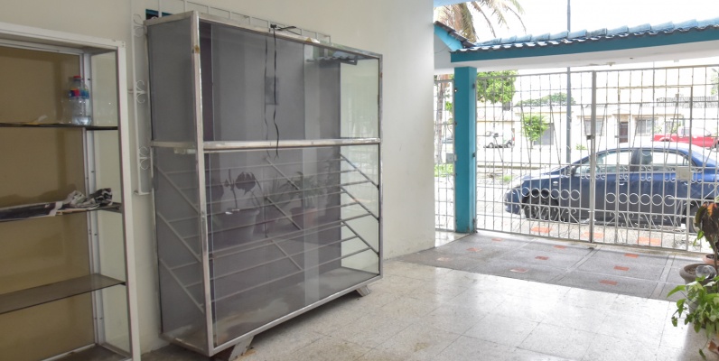 GeoBienes - Casa en venta con local comercial. Ciudadela Guayacanes, Guayaquil, Ecuador - Plusvalia Guayaquil Casas de venta y alquiler Inmobiliaria Ecuador