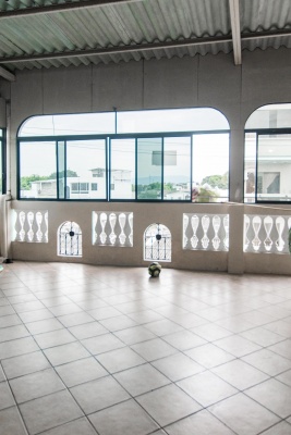 Casa en venta de 3 pisos y 3 departamentos ubicada en Guayacanes. GeoBienes - Casa en venta de 3 pisos y 3 departamentos ubicada en Guayacanes. - Plusvalia Guayaquil Casas de venta y alquiler Inmobiliaria Ecuador