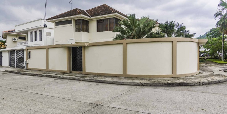 Casa en Venta en Colinas de Los Ceibos, Guayaquil GeoBienes - Casa en Venta en Colinas de Los Ceibos, Guayaquil - Plusvalia Guayaquil Casas de venta y alquiler Inmobiliaria Ecuador
